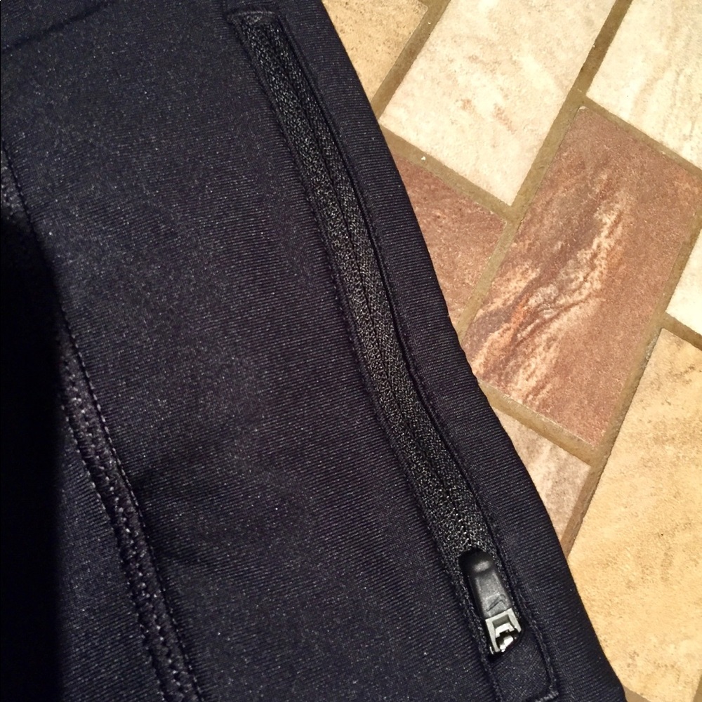Nike crop leggings black medium NWOT - Picture 3 of 10